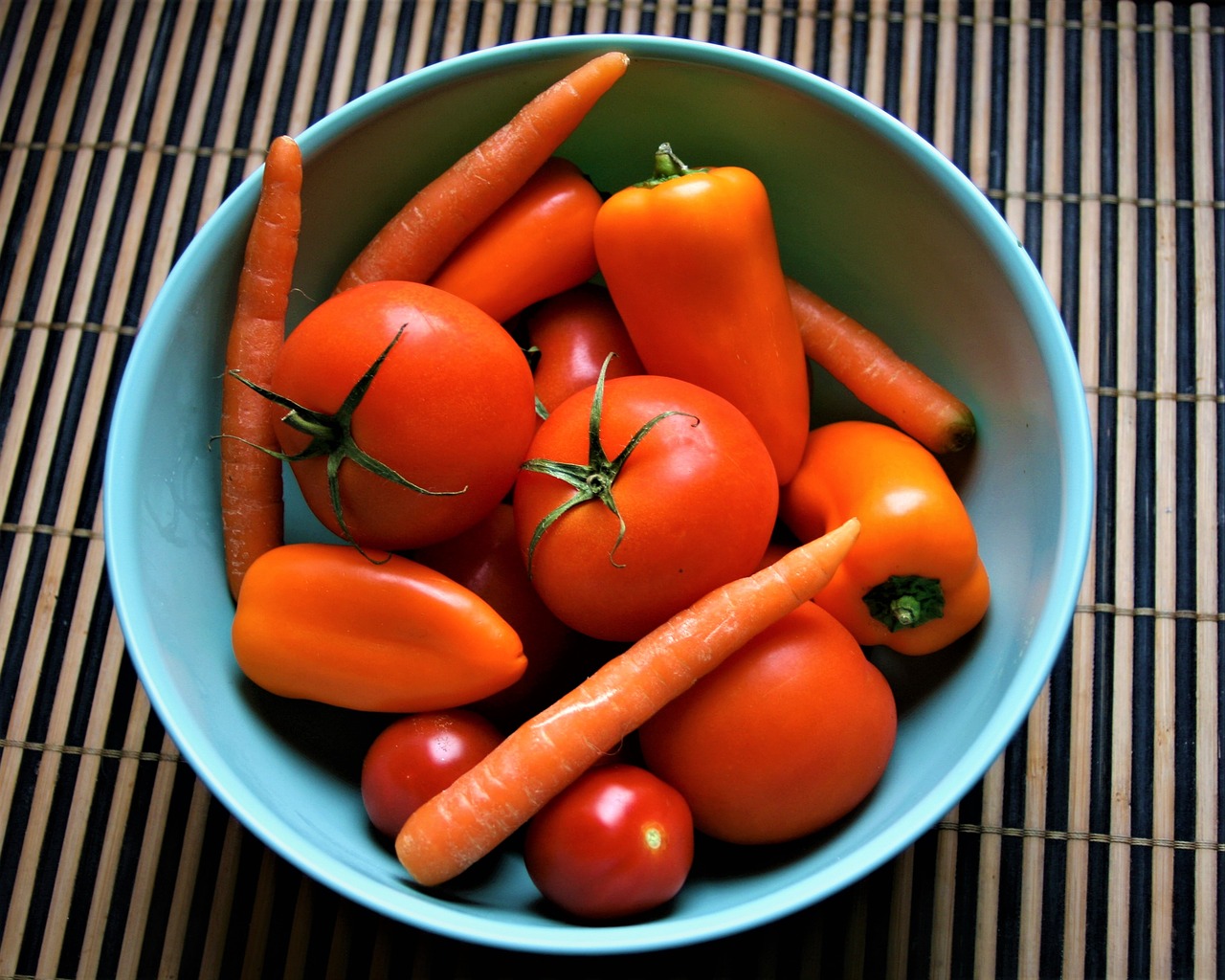 Daržovės, Šviežias, Sveika Mityba, Oranžinė, Vitaminai, Pomidoras, Mityba, Karotinas, Oi, Taip