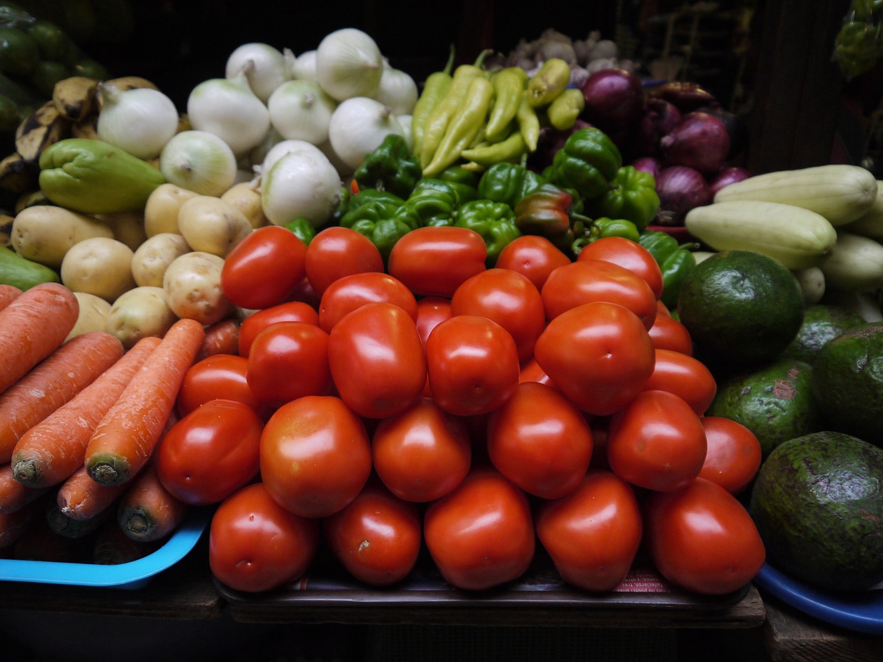 Daržovės,  Pomidorai,  Morkos,  Raudona,  Frisch,  Maistas,  Turgus,  Žalias Maistas,  Virtuvė, Nemokamos Nuotraukos