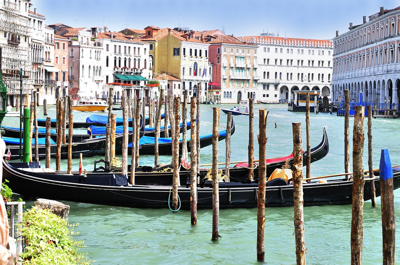 Venecija, Didysis Kanalas, Vanduo, Valtys, Gondolos, Kelionė, Turizmas, Turistinis, Atostogos, Šventė