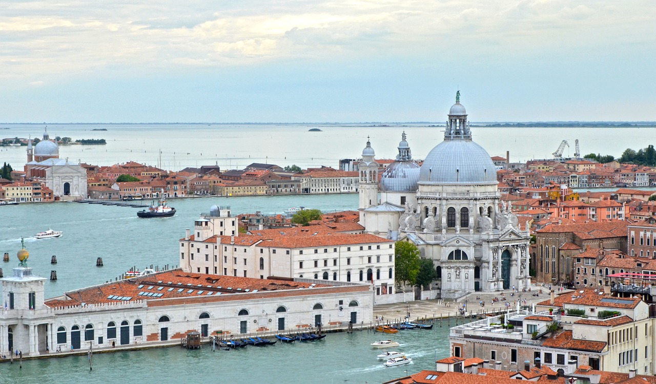 Venecija, Lagūnos Miestas, Venezija, Bažnyčia, Santa Maria Della Salute, Kanalo Grande, Italy, Kanalas, Nemokamos Nuotraukos,  Nemokama Licenzija