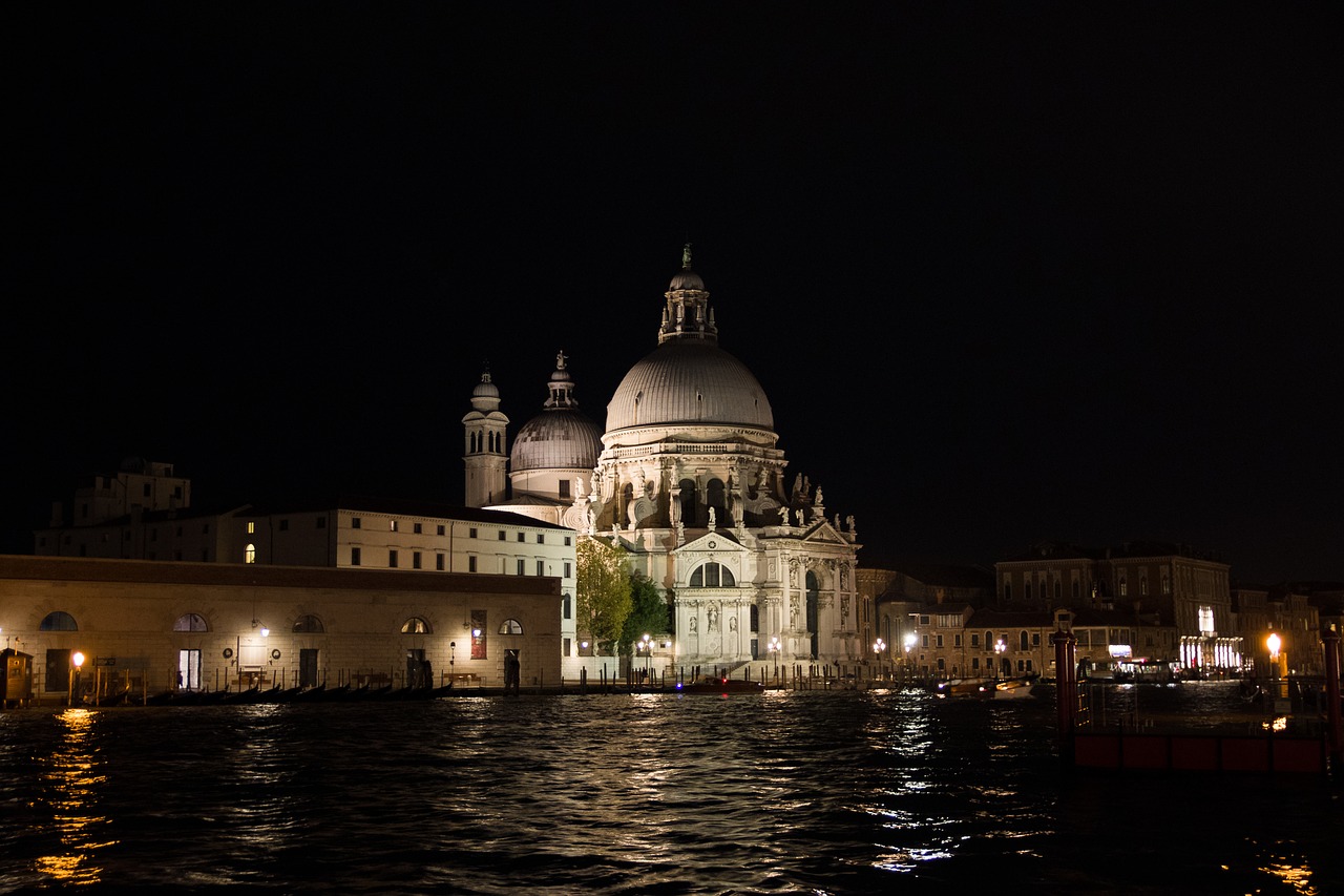 Venecija, Italy, Santa Maria Della Salute, Venezija, Vanduo, Kanalas, Romantiškas, Architektūra, Bažnyčia, Valtys