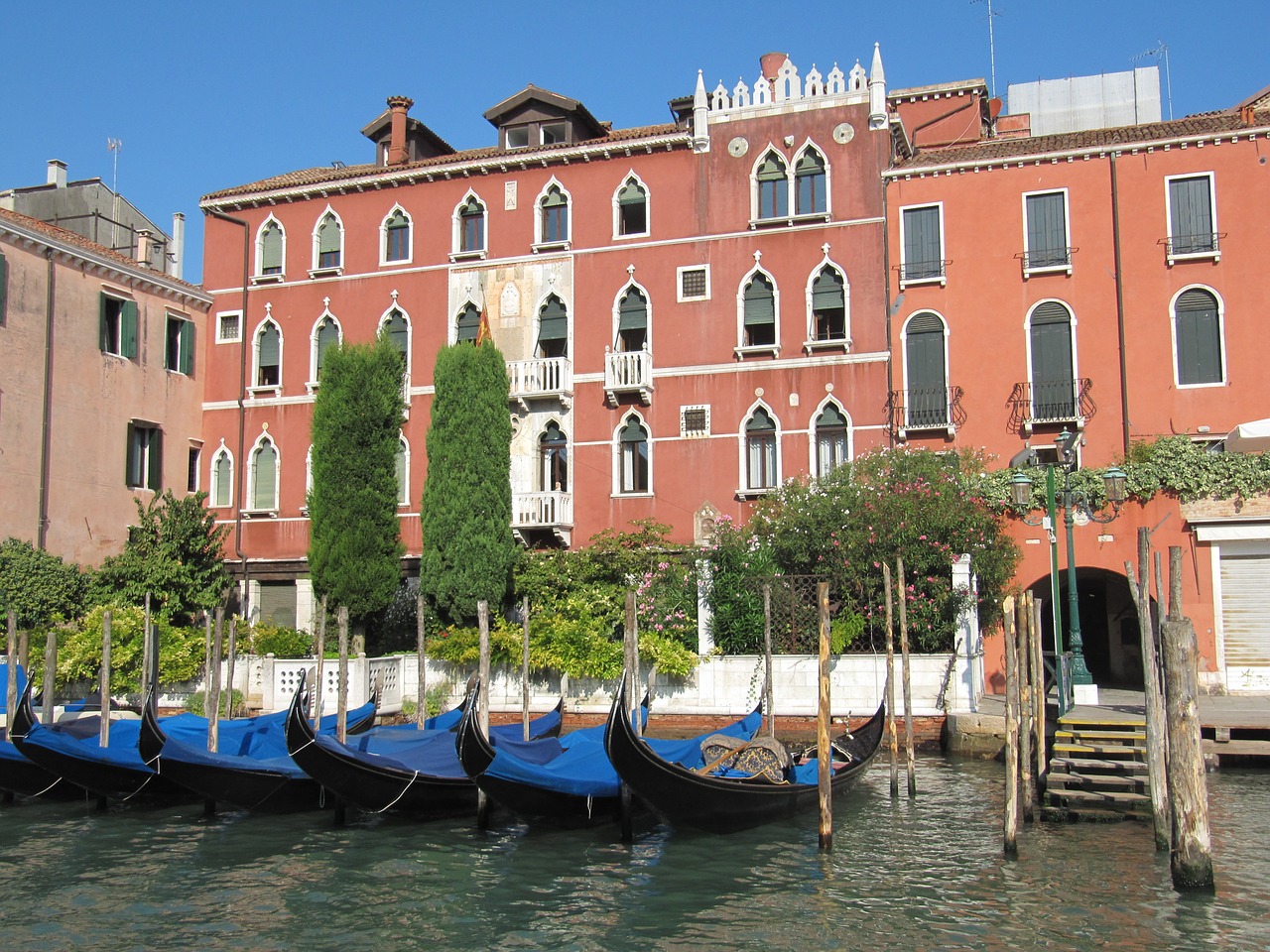 Venecija, Kanalas, Gondolos, Be Turistų, Nemokamos Nuotraukos,  Nemokama Licenzija