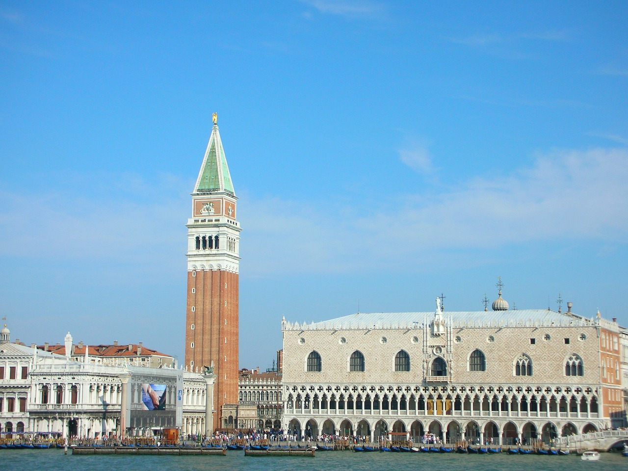 Venecija,  Kampanelis,  St Ženklo Aikštė,  Piazzetta San Marco,  Bokštas,  Vanduo,  Venezija,  Markus Bokštas,  Italy,  Doges Rūmai