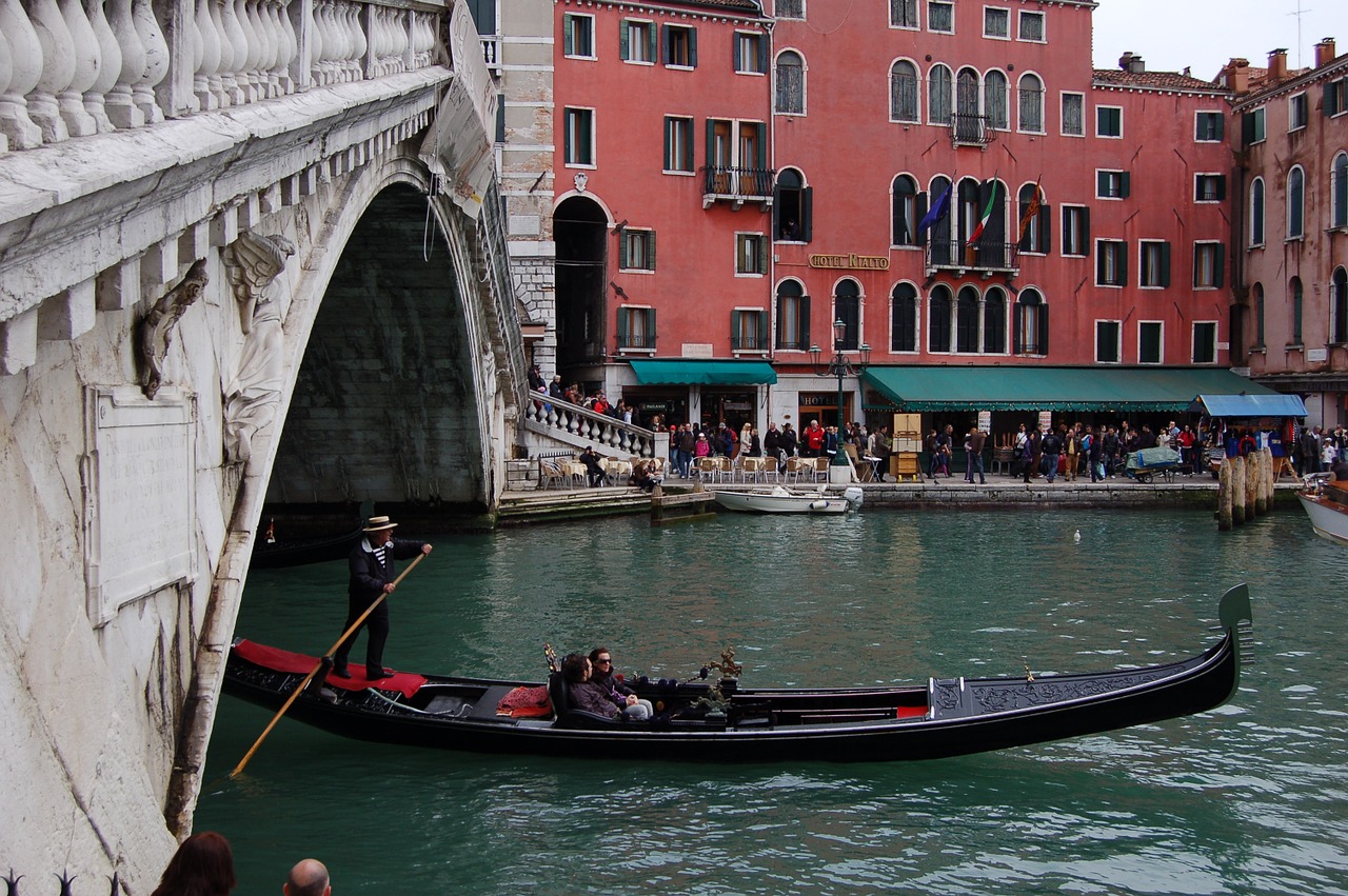 Venecija, Rialto, Italy, Kanalas, Europa, Tiltas, Venezija, Gondola, Nemokamos Nuotraukos,  Nemokama Licenzija