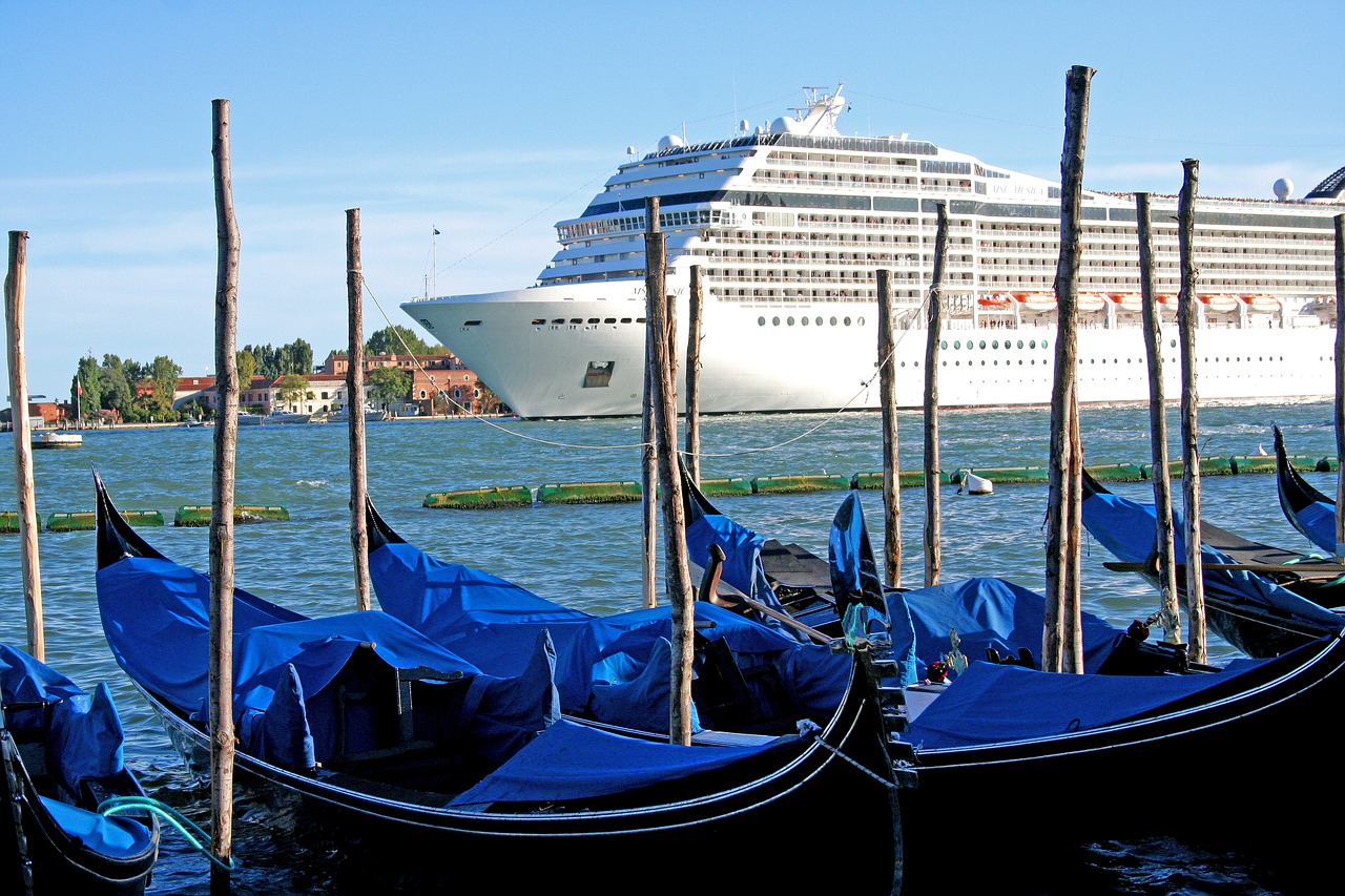 Venecija Italija, Kruizinis Laivas, Gondolos, Didysis Kanalas, Italy, Vanduo, Laivas, Venecija, Turizmas, Kruizas