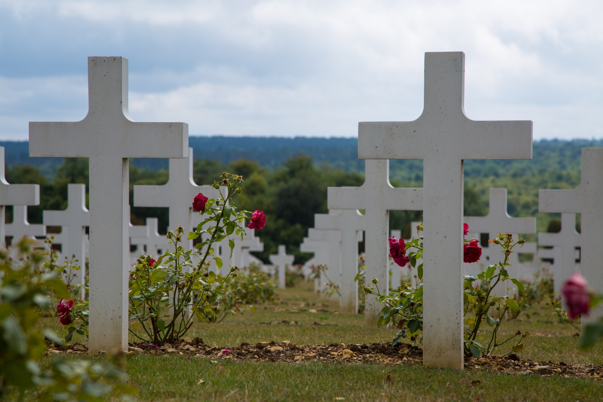 Karas,  Verdun,  Ww1,  Mūšio Laukai,  Paminklas,  Kareivis,  Kirsti,  Laidojimas,  Kapas,  Akmuo