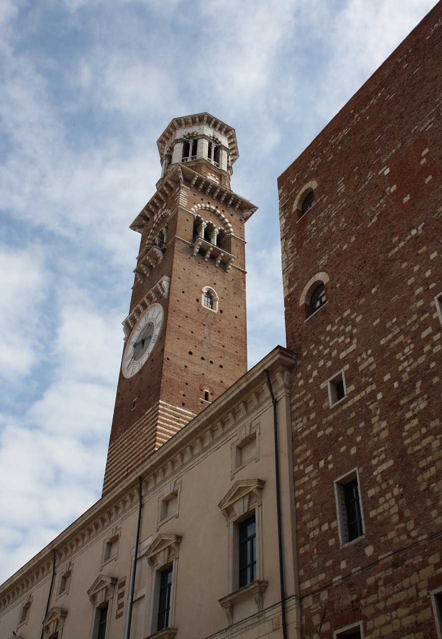 Verona, Torre, Miesto Panorama, Italy, Miestas, Bažnyčia, Kraštovaizdis, Dangus, Turizmas, Debesys