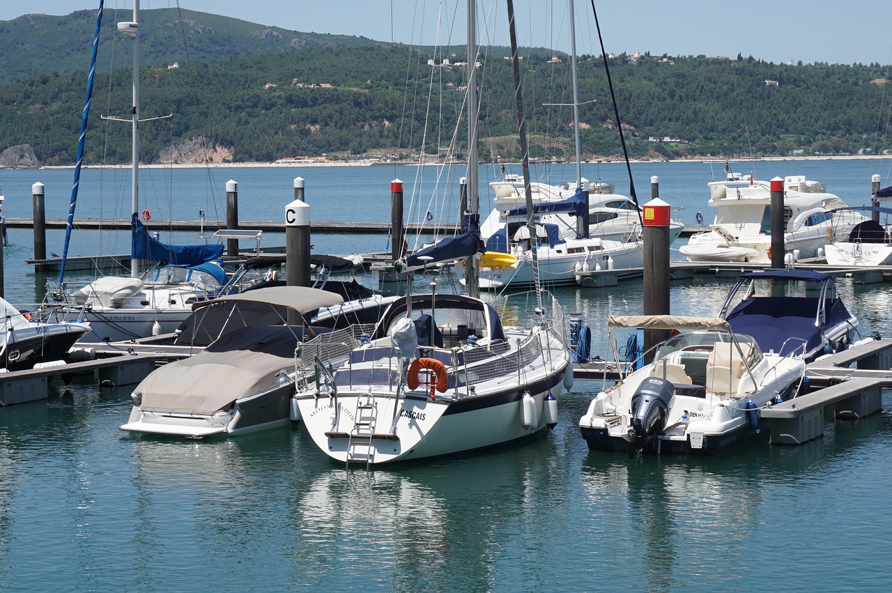 Laivai, Marina, Pjūklas Arrábida, Portugal, Valtys, Laivas, Sūrus Vanduo, Ramybė, Tylus, Nemokamos Nuotraukos