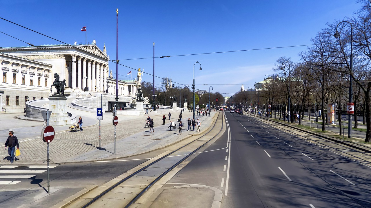 Vienna, Austria, Miestas, Žmonės, Pastatai, Architektūra, Miestai, Miesto, Medžiai, Gatvė