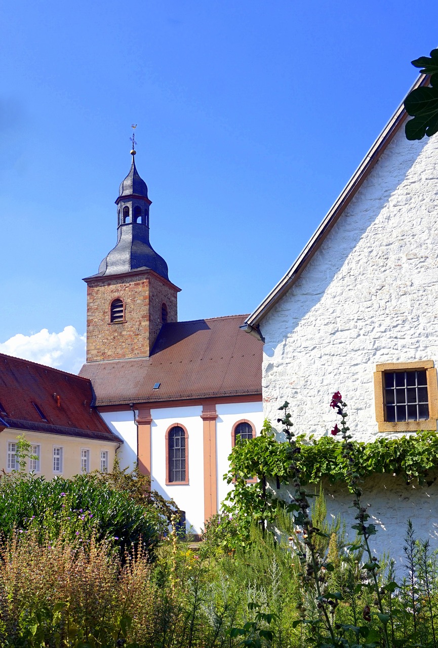 Kaimas Bažnyčia,  Sodas,  Smaigalys,  Religija,  Vienuolynas, Nemokamos Nuotraukos,  Nemokama Licenzija