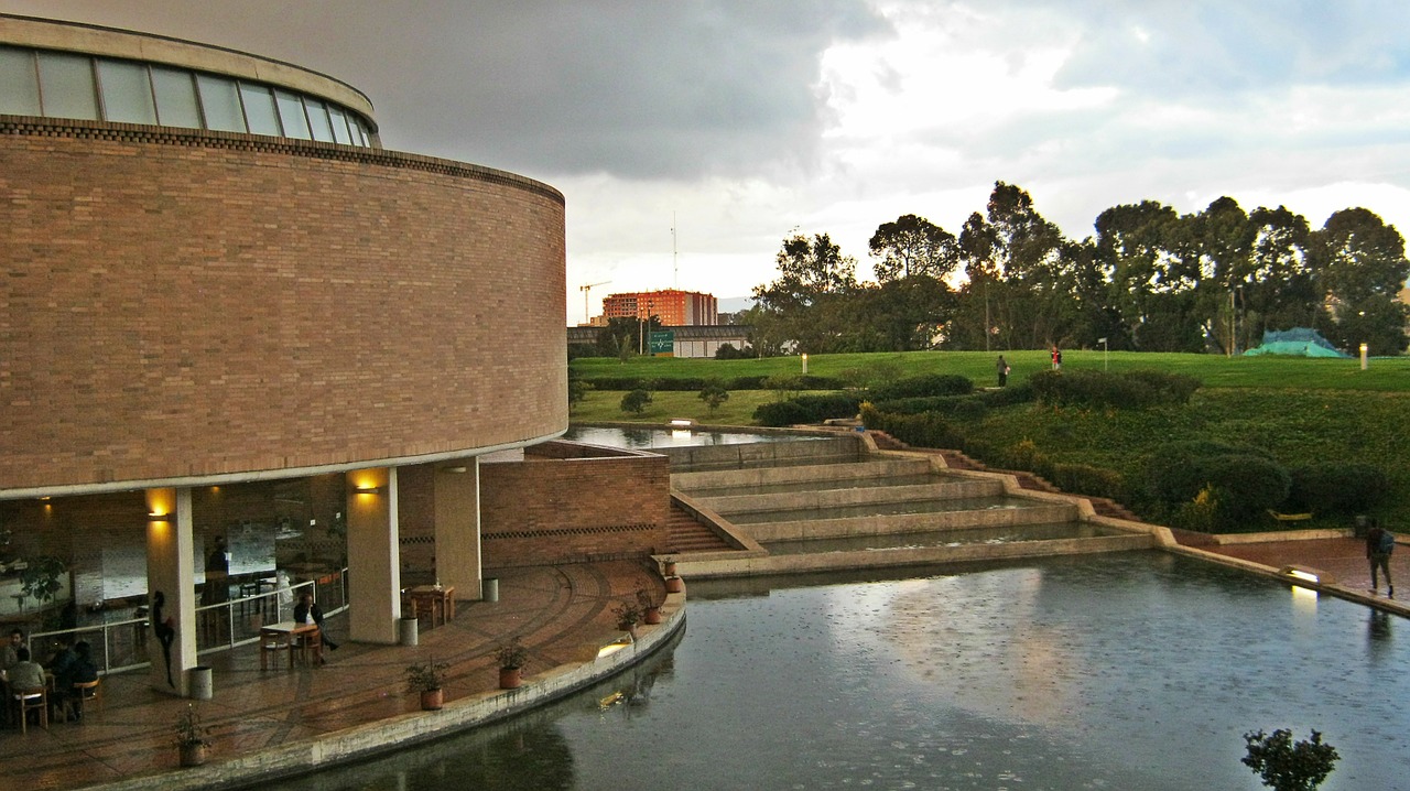 Virgilio Barco Biblioteka, Bogota, Bogotá, Kolumbija, Nemokamos Nuotraukos,  Nemokama Licenzija