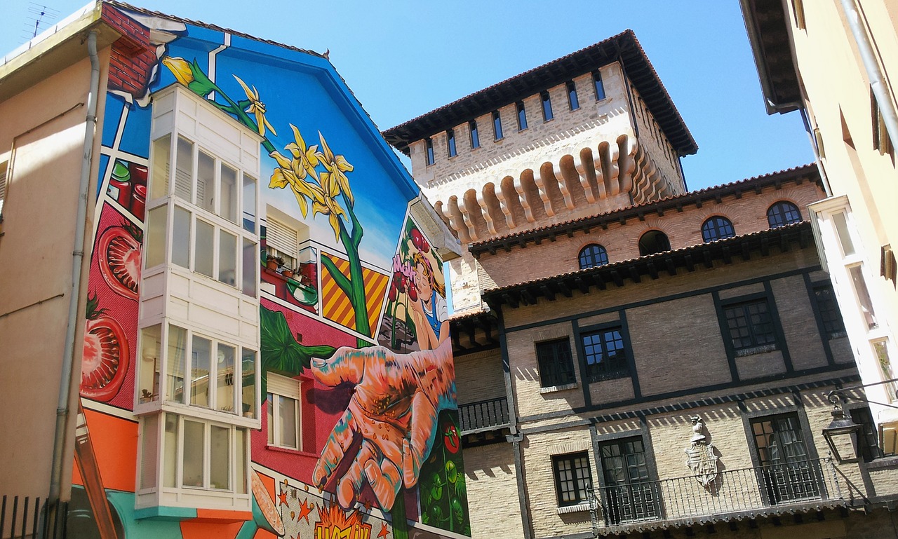 Vitorija,  Gasteiz,  Architektūra,  Pastatas,  Miestas,  Gatvė,  Namas,  Fasadas,  Fjeras,  Grafiti