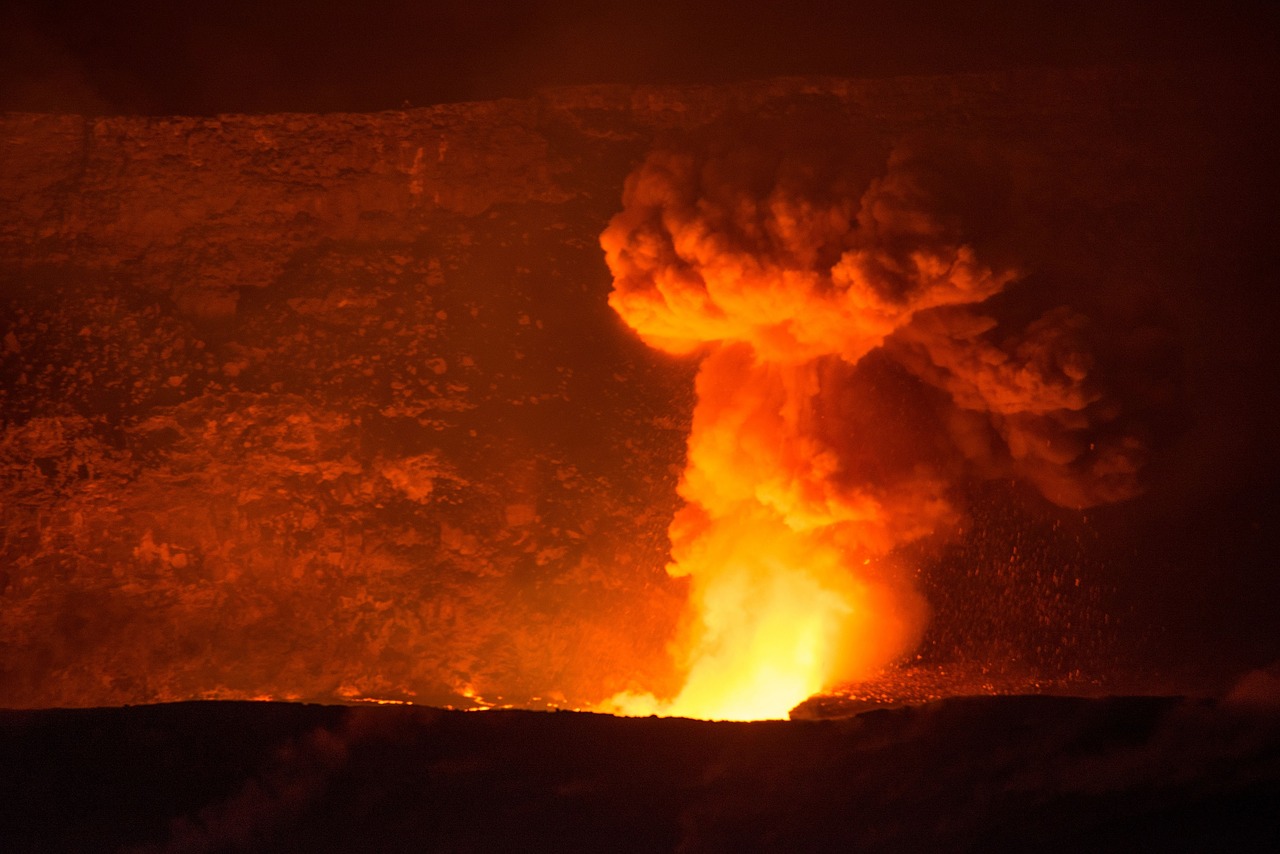 Vulkanas, Halemaumau Lava Ežeras, Plume, Lentynos Žlugimas, Ugnikalnių Nacionalinis Parkas, Hawaii, Usa, Kraštovaizdis, Vaizdingas, Išsiveržimas