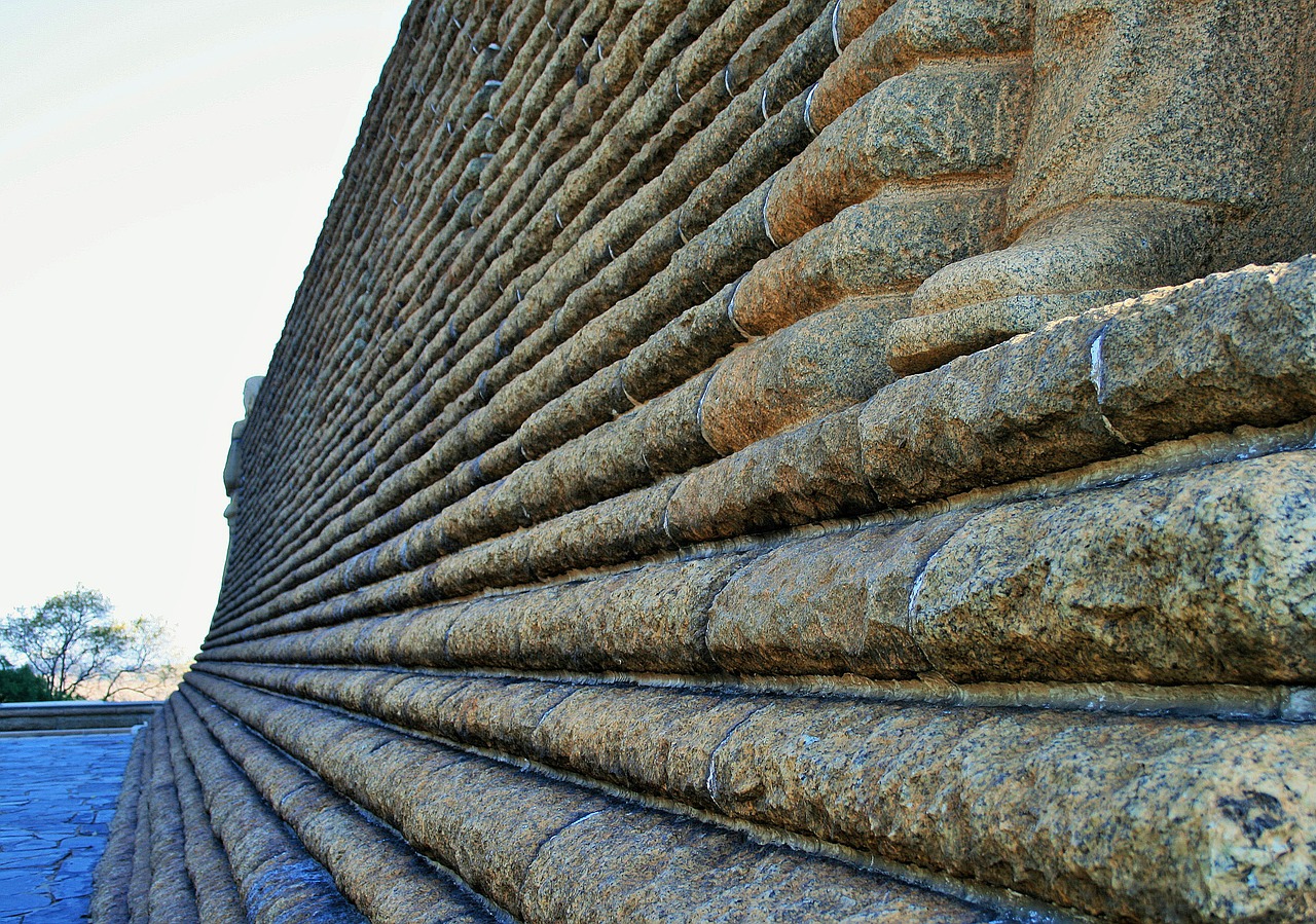 Voortrekkerio Paminklas, Paminklas, Monolitas, Pionierius, Voortrekker, Siena, Eksterjeras, Nuolydis, Granitas, Grioveliai