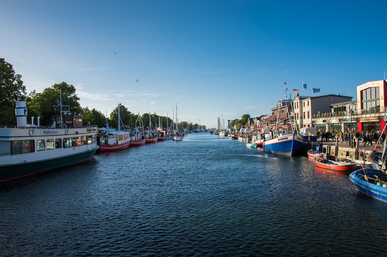 Warnemünde,  Warnow Kanalas,  Uosto,  Žvejybos Laivas,  Žvejys,  Jūra,  Valtis,  Baltijos Jūra, Nemokamos Nuotraukos,  Nemokama Licenzija