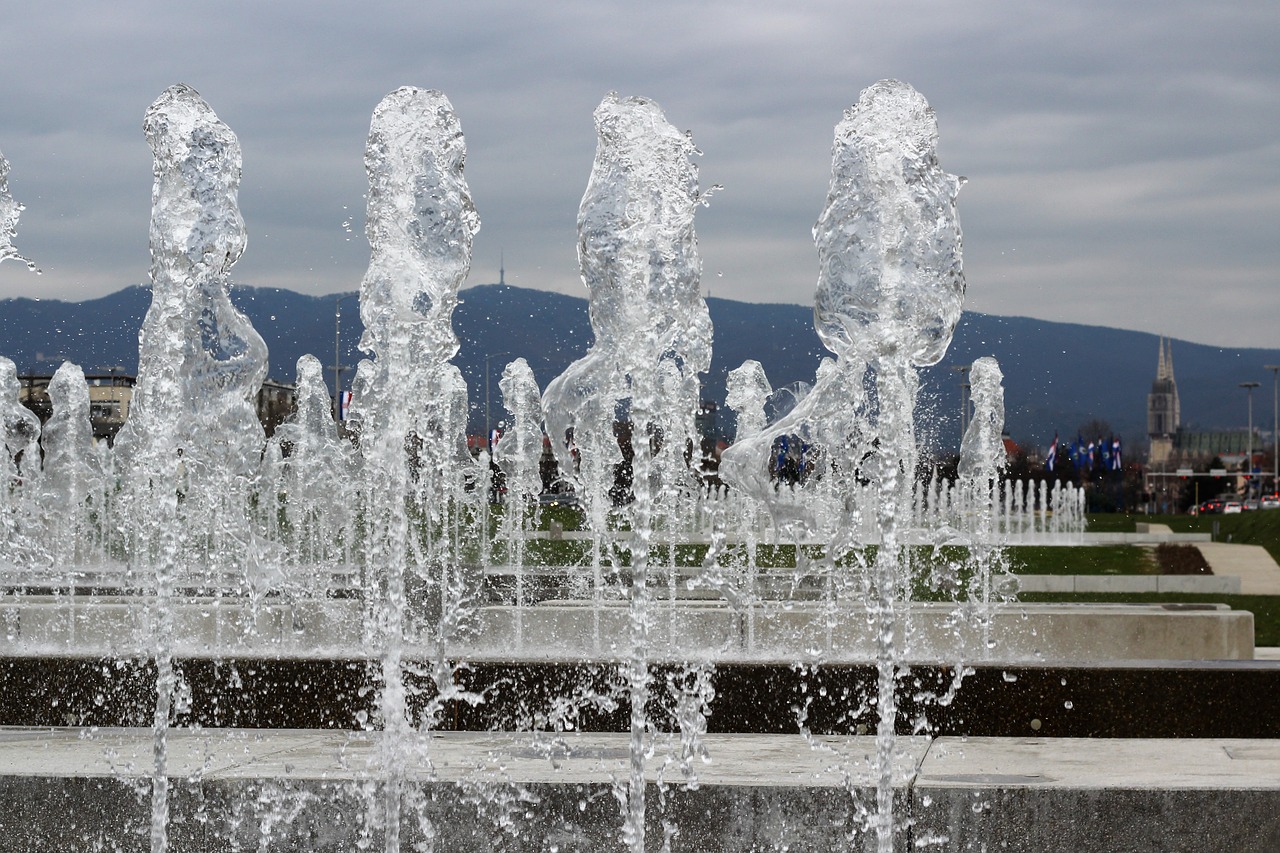 Vandens Fontana,  Purškimas,  Zagreb Panorama,  Lauke,  Gaivus,  Be Honoraro Mokesčio, Nemokamos Nuotraukos,  Nemokama Licenzija