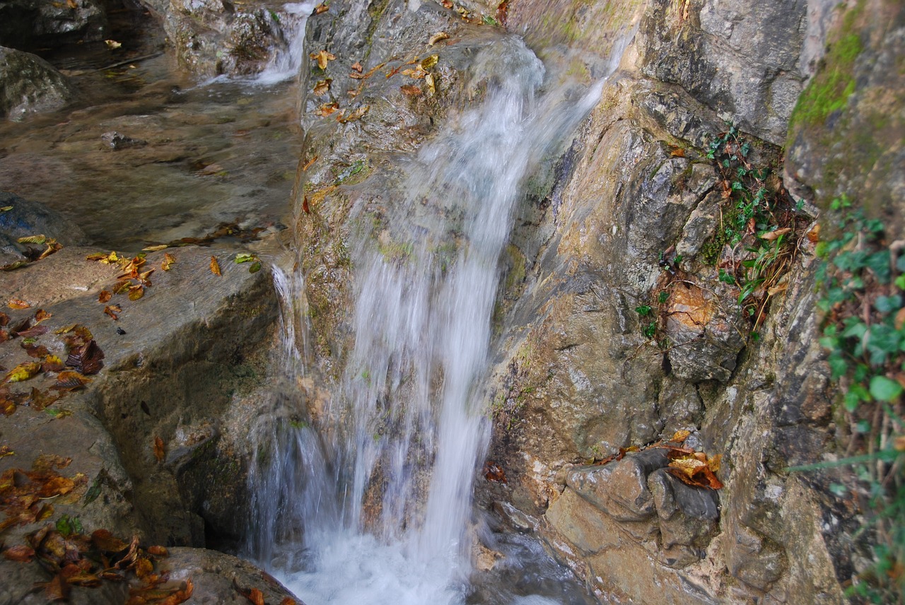 Krioklys, Vanduo, Rokas, Kalnas, Gamta, Akmenys, Akmenys, Srautas, Italy, Miškas