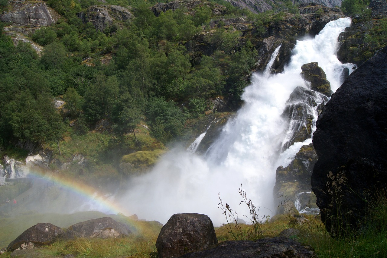 Krioklys,  Vaivorykštė,  Gamta,  Upė,  Vanduo,  Norvegija,  Miškas,  Gražus,  Kraštovaizdis,  Kalnas