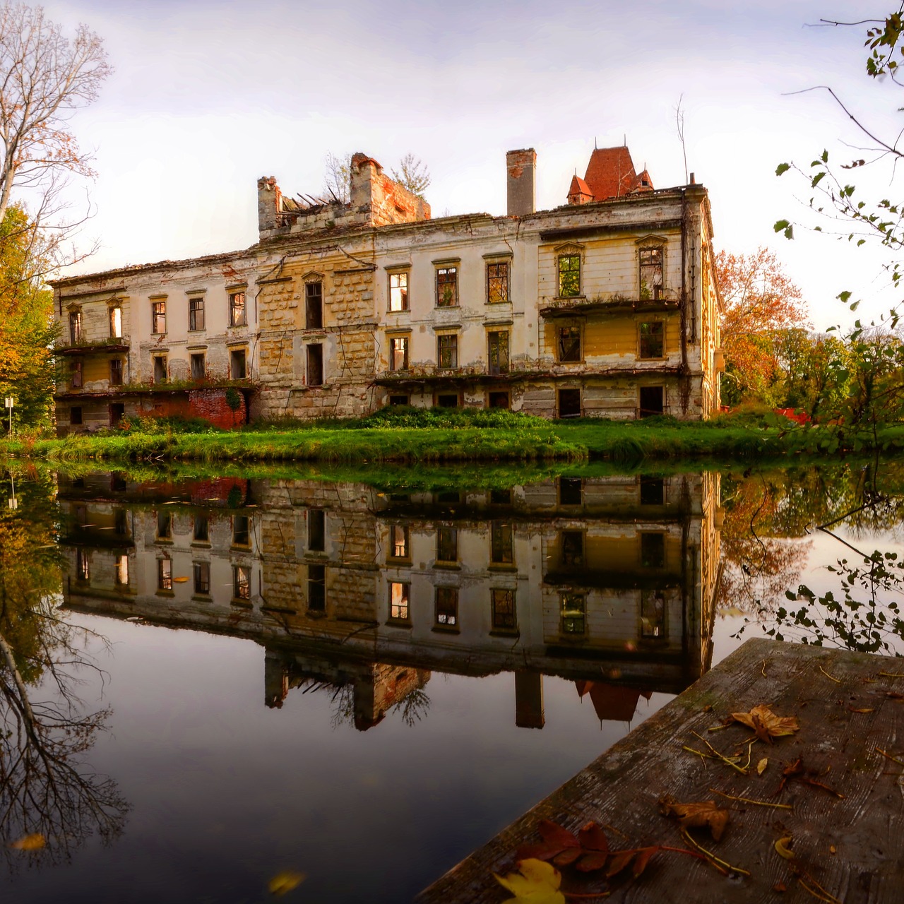 Vandenys, Architektūra, Kelionė, Pastatas, Upė, Namai, Senas, Pottendorfas, Moatiška Pilis, Nemokamos Nuotraukos