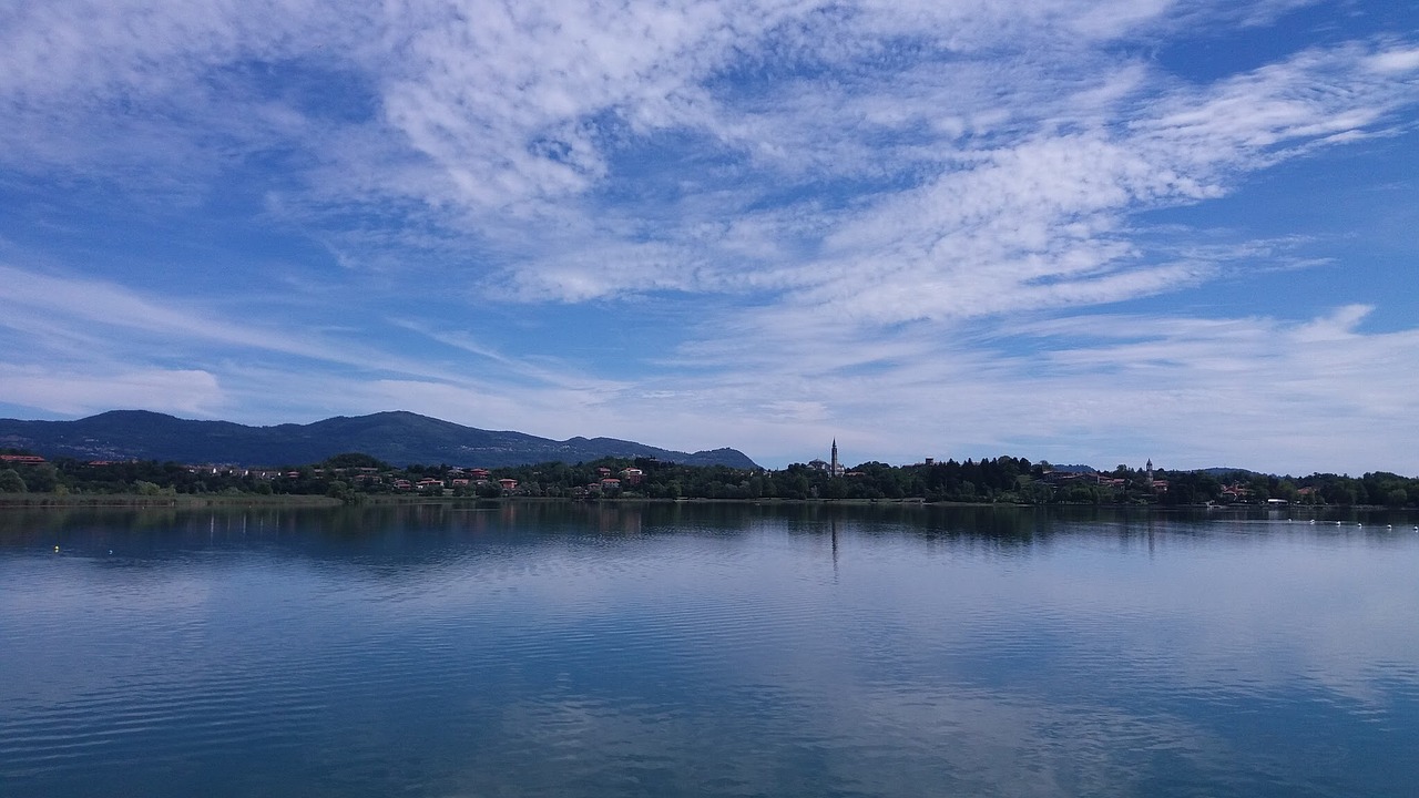 Vandenys,  Panoraminis,  Ežeras,  Kraštovaizdis,  Gamta,  Aplinka,  Ramybė,  Kalnai,  Kalnų Peizažas,  Kalnas