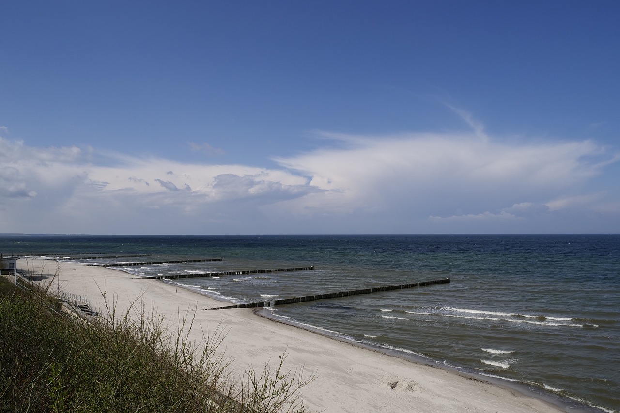 Vandenys,  Beach Bühne,  Falochron,  Molo Pakrančių Apsauga,  Pobūdį,  Dangus,  Papludimys,  Gražūs Paplūdimiai,  Debesys,  Patys Paplūdimys