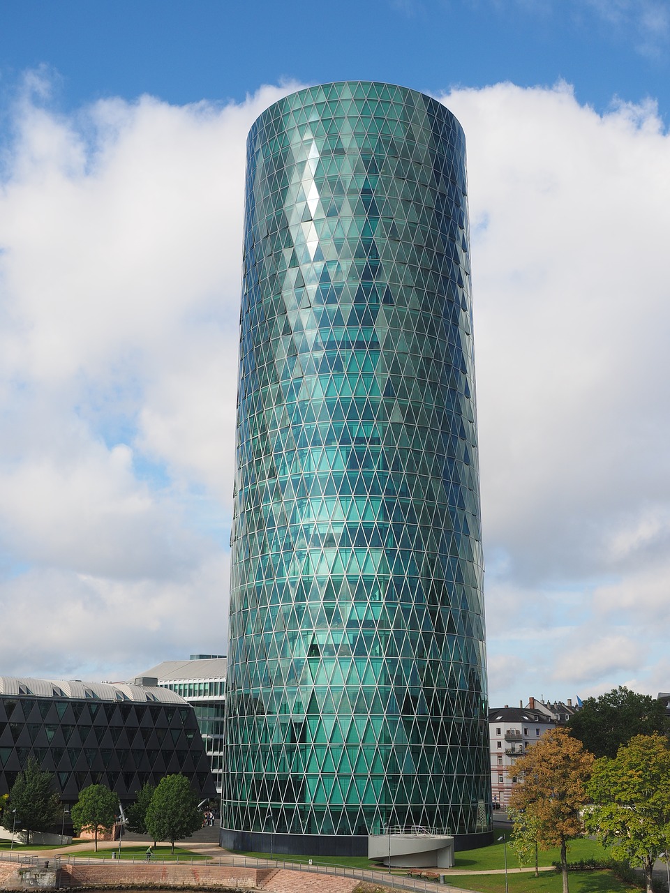 Vakarų Uosto Bokštas, Dangoraižis, Gutleutviertel, Frankfurtas Yra Pagrindinė Vokietija, Schneider Ir Schumacher, Stiklas, Stiklo Fasadas, Šiuolaikiška, Fasadas, Pastatas