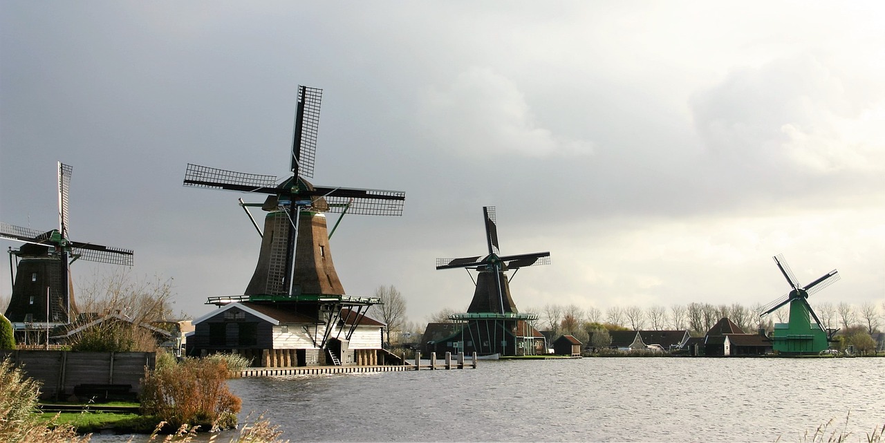 Vėjas, Vėjo Malūnas, Ekologinis, Drėkinimas, Architektūra, Žiemos Peizažas, Holland, Scena, Ežeras, Pilka