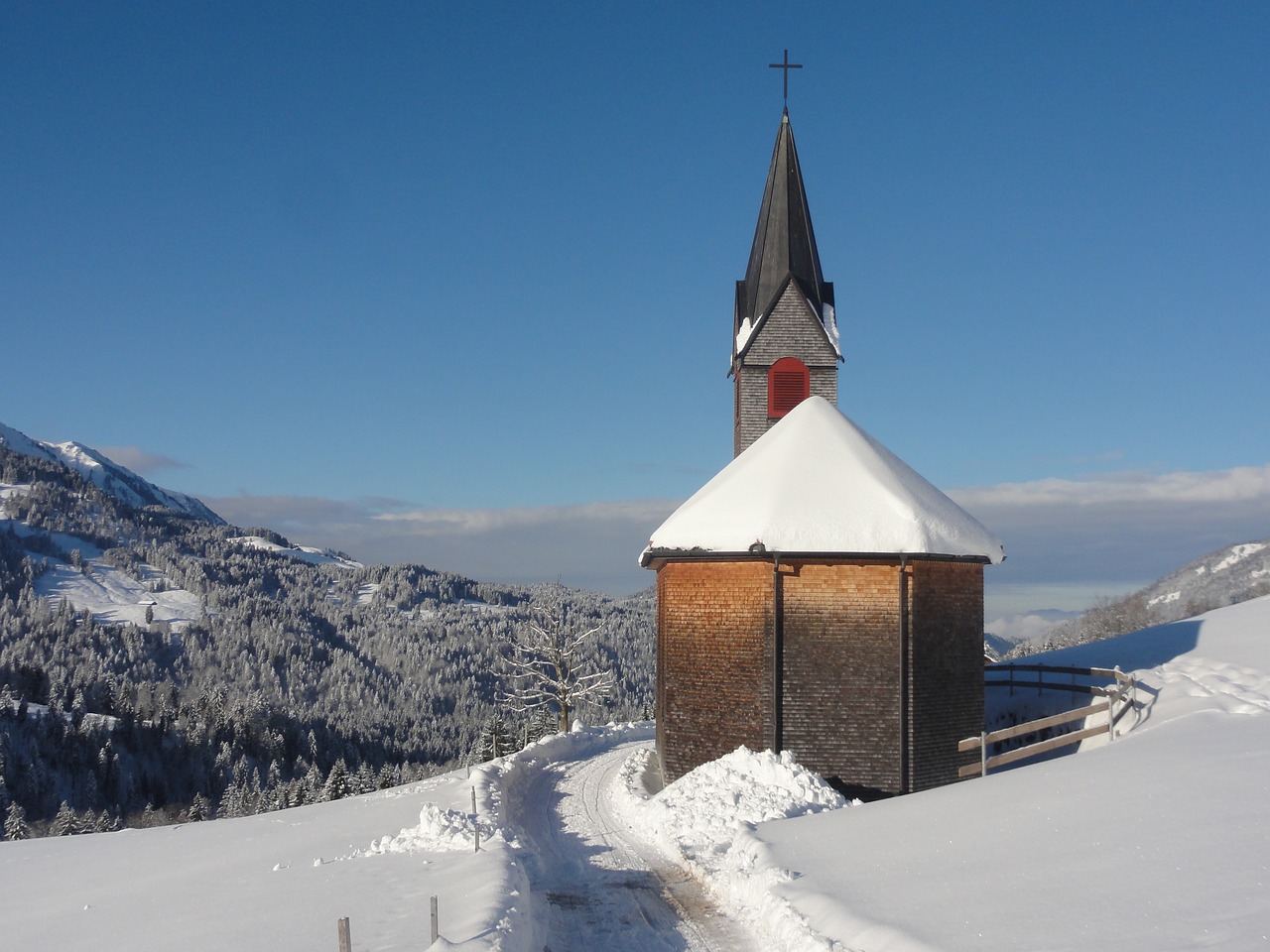 Žiema, Koplyčia, Toli, Dangaus Mėlynumo, Žiemą, Medžio Plytelės, Kraštovaizdis, Sniegas, Snieguotas, Kalnai