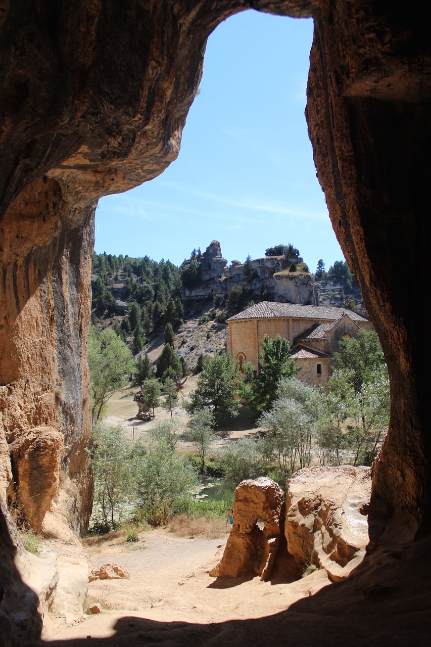 Cañón Del Río Lobos, Soria, Ispanija, Hermitage, Šventasis Barthelemy, Šablonai, Bažnyčia, Natūralus Kanjonas, Kastilija, Urvas