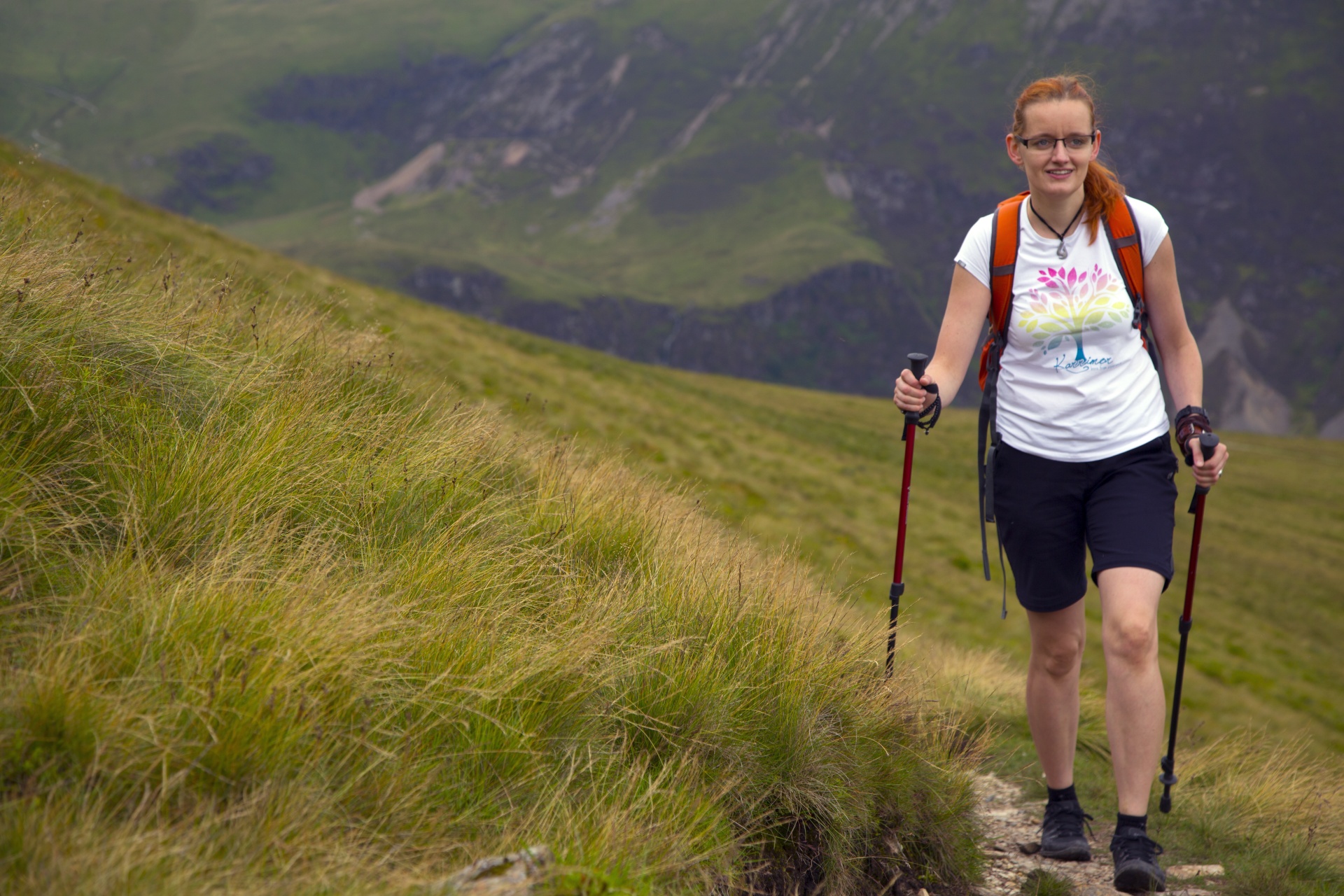 Turistinis,  Keliautojas,  Kelionė,  Keliautojas,  Lauke,  Backpacker,  Žmonės,  Moteris,  Vaikščioti,  Mergaitė