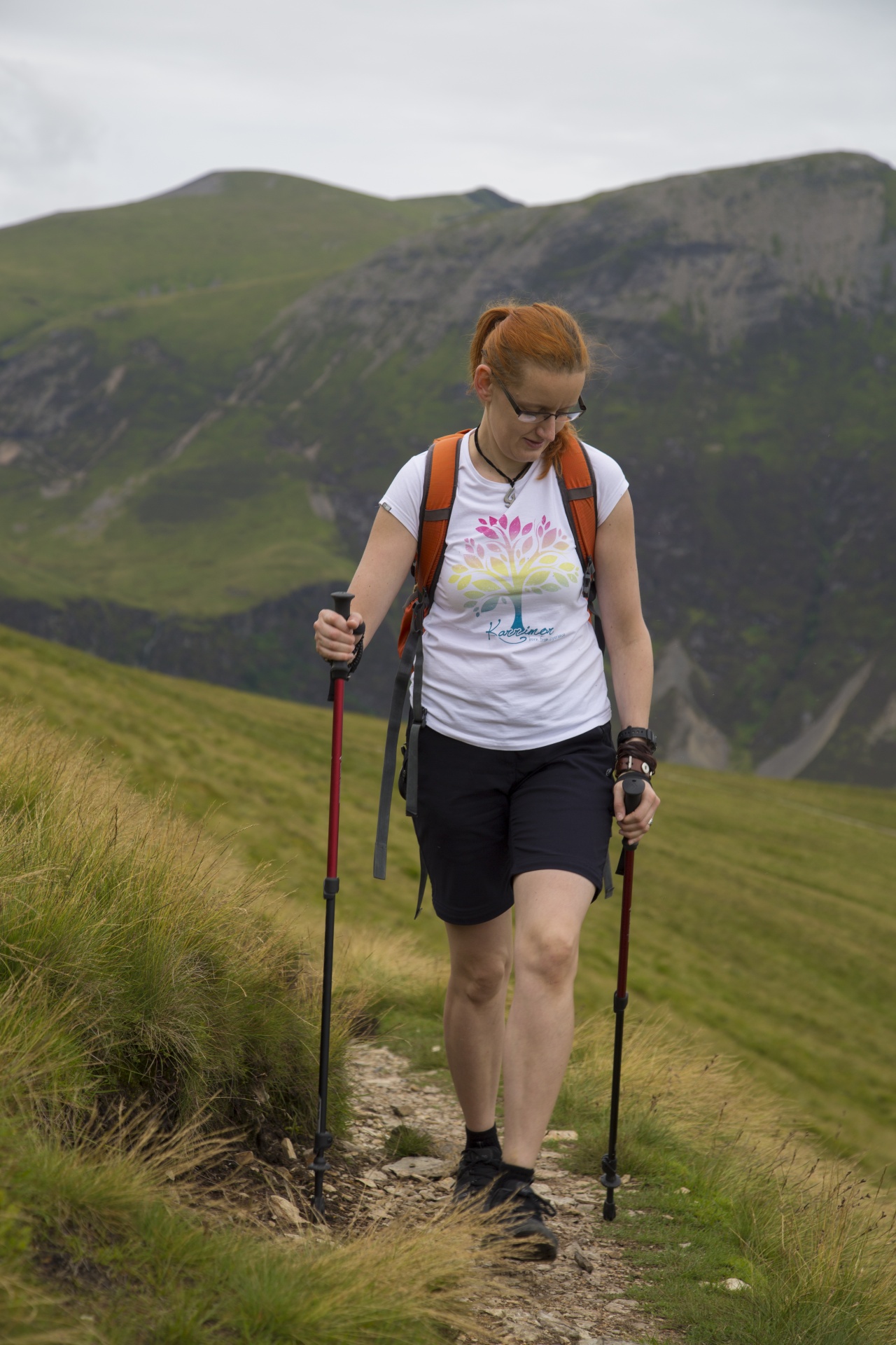 Turistinis,  Keliautojas,  Kelionė,  Keliautojas,  Lauke,  Backpacker,  Žmonės,  Moteris,  Vaikščioti,  Mergaitė