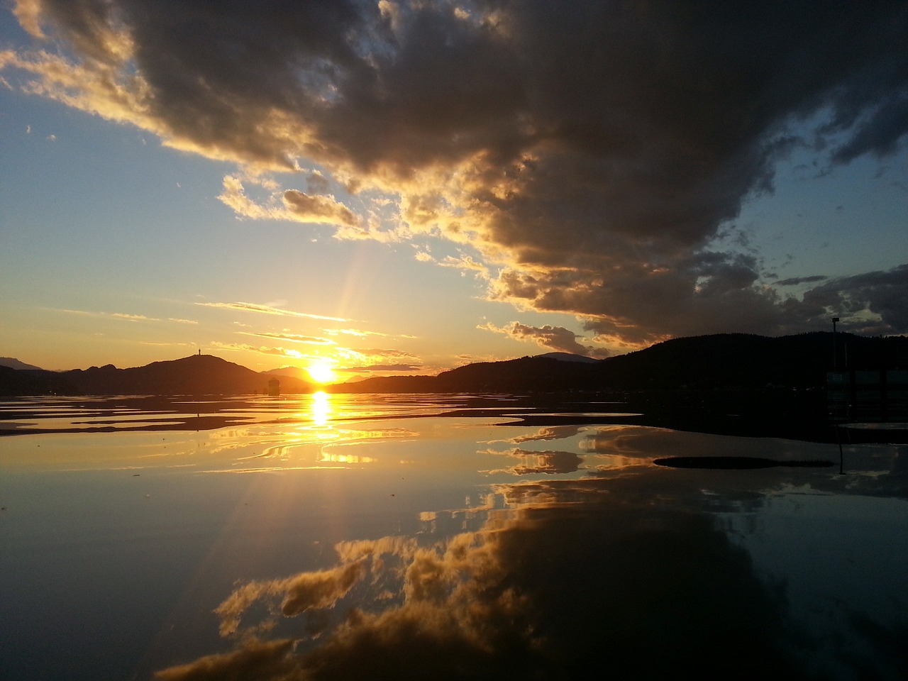 Wörthersee,  Karintija,  Austria,  Abendstimmung,  Saulėlydis,  Ežeras,  Debesys,  Kraštovaizdis, Nemokamos Nuotraukos,  Nemokama Licenzija