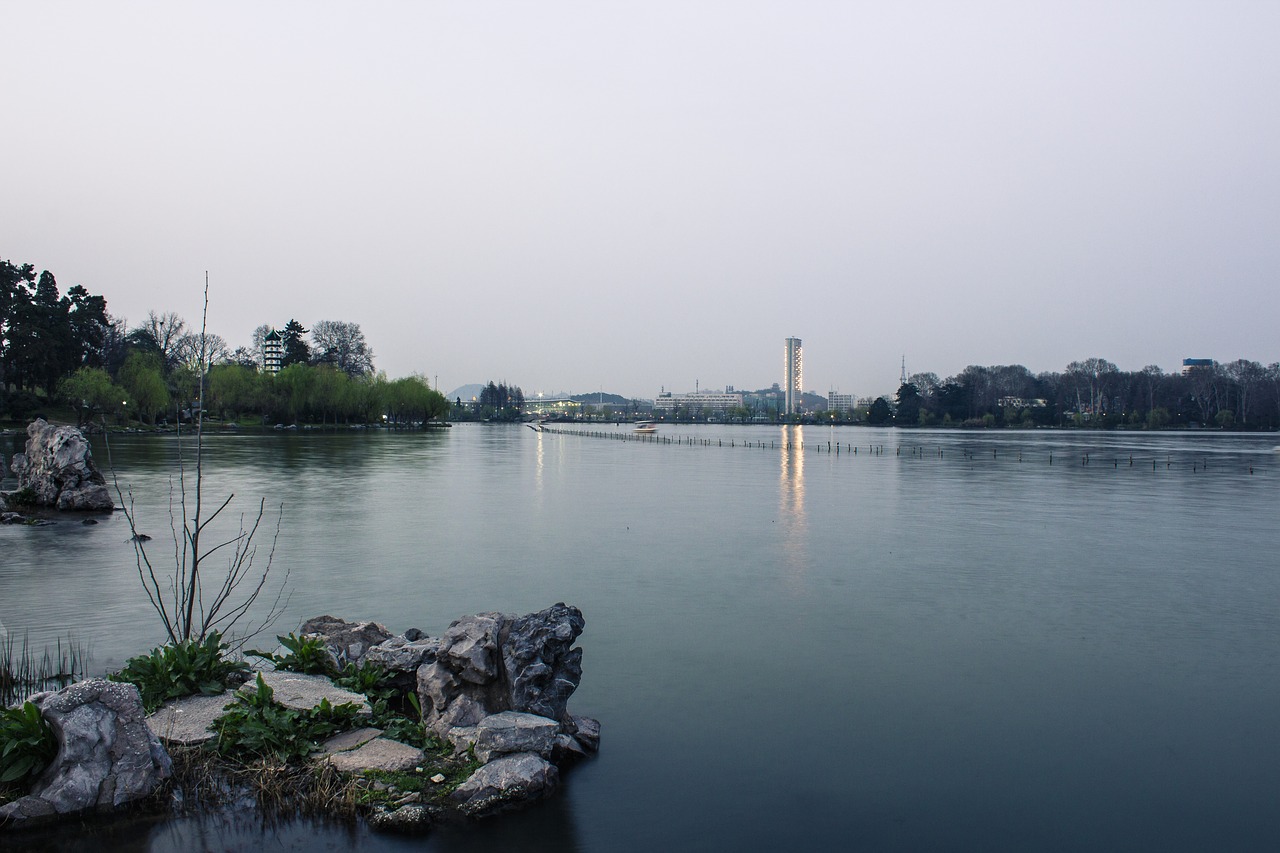 Xuanwu Ežeras, Twilight, Vandens Savybės, Nemokamos Nuotraukos,  Nemokama Licenzija