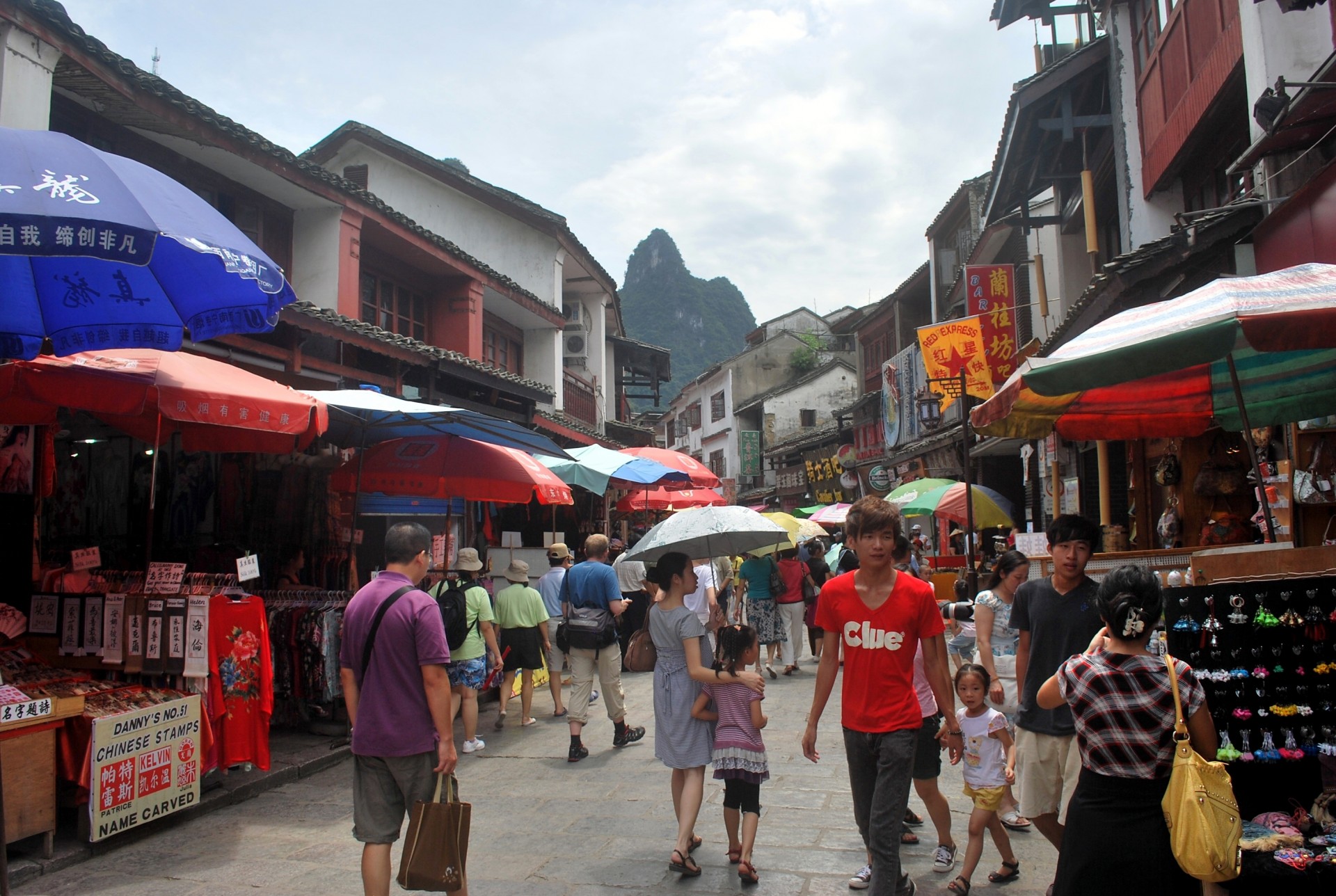 Kinija,  Yangshuo,  Architektūra,  Miestas,  Gatvė,  Žmonės,  Turizmas,  Verslas,  Yangshuo Kinija, Nemokamos Nuotraukos
