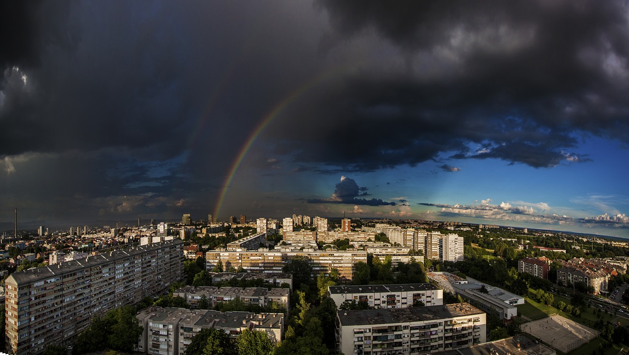 Zagrebas, Srednjaci, Kroatija, Pastatai, Vaivorykštė, Dangus, Iš Viršaus, Debesis, Diena, Meteorologija