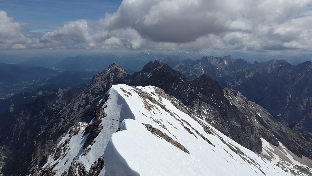 Zugspitze,  Karnizas,  Arête,  Kraigas,  Uolienų Kalnelis,  Zugspitze Masyvas,  Kalnai,  Alpių,  Oras Akmuo,  Wetterstein Masyvas