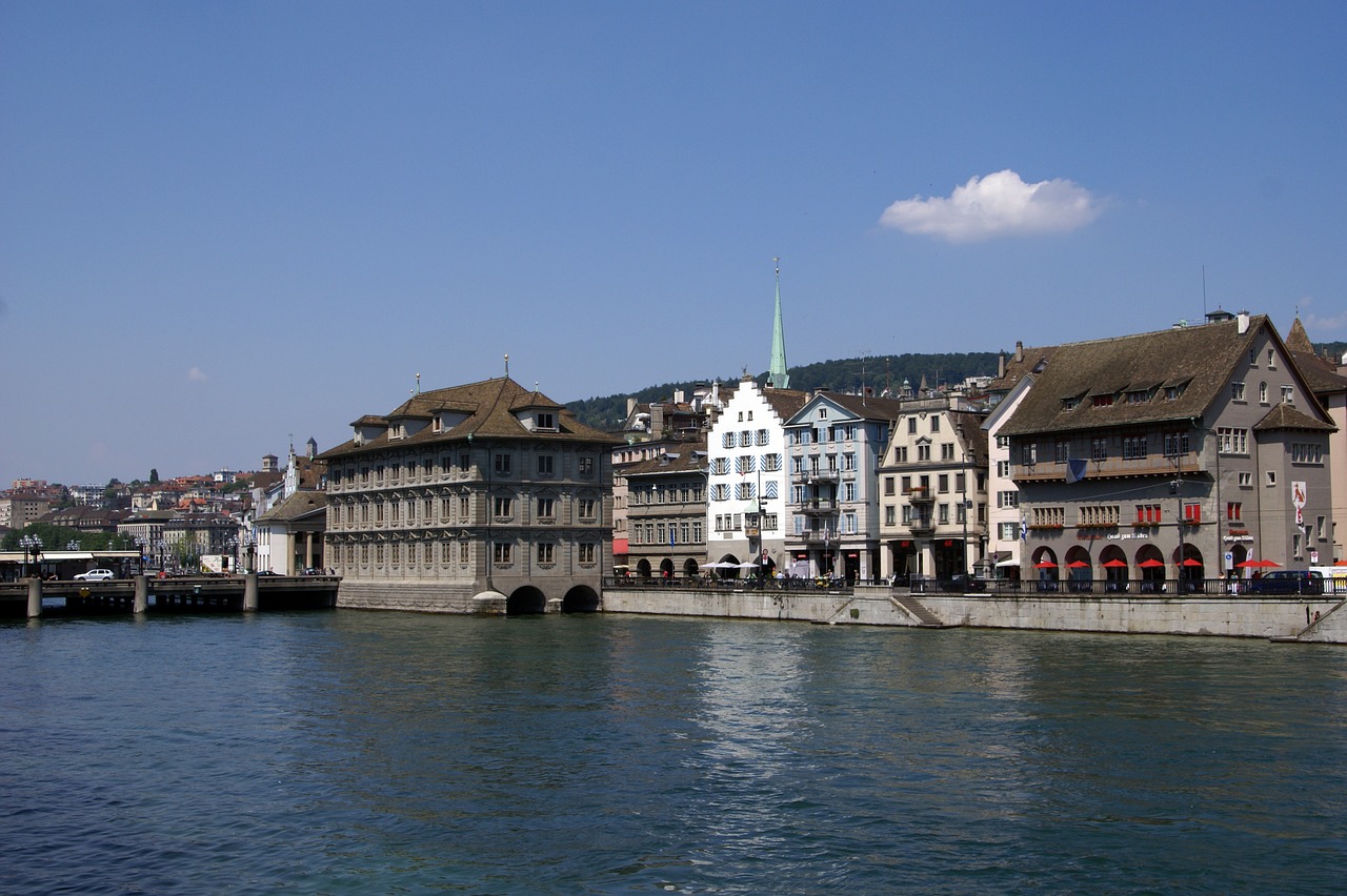 Zurich, Šveicarijos Šveicarija, Upė, Miesto Namai, Paminklai, Seni Pastatai, Senamiestis, Nemokamos Nuotraukos,  Nemokama Licenzija