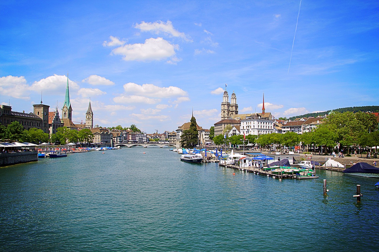 Zurich, Šveicarija, St Peter, Senamiestis, Architektūra, Istorinis Senamiestis, Pastatas, Centro, Namai, Istoriškai