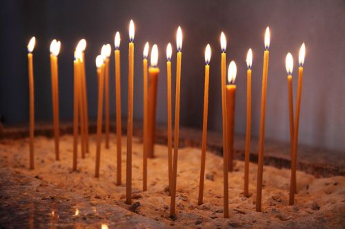 Šviesus,  Žvakė,  Žvakės,  Krikščionis,  Kalėdos,  Bažnyčia,  Tamsi,  Ugnis,  Liepsna,  Švytėjimas,  Žėrintis,  Auksinis,  Karštas,  Šviesa,  Žibintai,  Religinis,  Putojantis,  Šiltas,  Vaškas,  Žėrinčios Bažnyčios Žvakės
