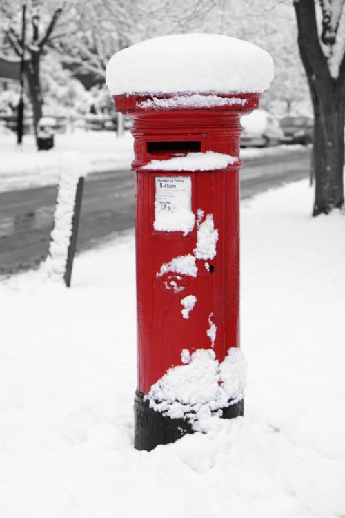 Dėžė,  Britanija,  Britanija,  Anglija,  Anglų,  Ledas,  Laiškas,  Pašto Dėžutė,  Paštas,  Pašto Dėžutę,  Ramstis,  Pranešimas,  Pašto Dėžutės,  Raudona,  Siųsti,  Sniegas,  Simbolis,  Tradicinis,  Žiema,  Britanijos Pašto Dėžutė Žiemą