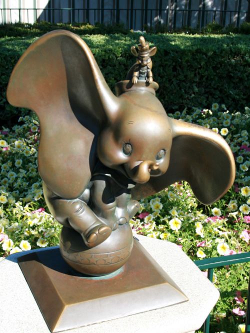 Dumbo,  Timotieji,  Pelė,  Disney,  Disneilendas,  Anaheim,  Dumbo Ir Tibetiečių Bronzos Skulptūra