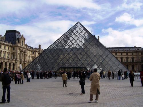 Piramidė,  Lova,  Paris,  France,  Muziejus,  Piramidė