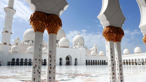 Abu Dabis, Sheikh Zayed Mečetė, Islamo Apdaila, Stulpeliai