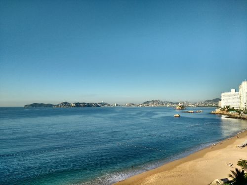 Acapulco, Aušra, Papludimys