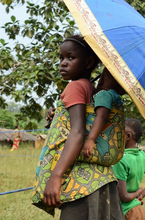 Afrika, Maža Mergaitė, Vyresnioji Sesuo, Humanitarine Pagalba, Kongo, Rdc, Jaunas Vaikas
