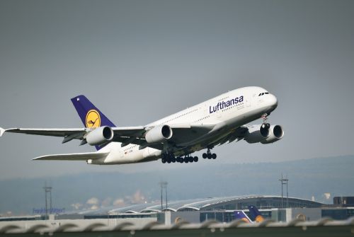 Airbus, A380, Frankfurtas, Pradėti, Skrydis, Skristi, Keleiviniai Orlaiviai, Orlaivis, Oro Uostas, Lipti, Lufthansa