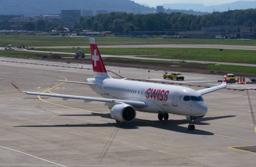 Bombardier Cs100, Swiss Airlines, Orlaivis, Oro Uostas, Zurich, Zrh, Oro Uostas Zurich, Šveicarija, Transportas, Skristi, Reaktyvinis, Aviacija, Turbina, Bombardier, Cs100, Swiss, Tarmac