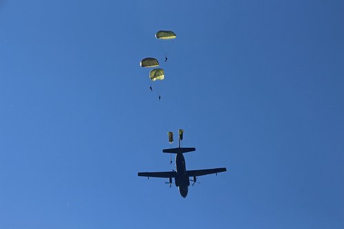 Orlaivių,  Parašiutai,  Šokinėti,  Dangus,  Didelis,  Kariai,  Pratimas,  Karinė,  Parašiutizmas,  Mokymas,  Parašiutininkas,  Kariuomenė,  Bundesvero
