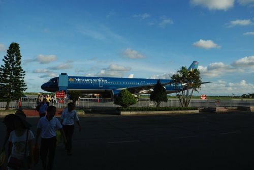 Lėktuvas, Catbi Oro Uostas, Lėktuvas, Orlaivis, Pakilimas, Vietnamo Avialinijos