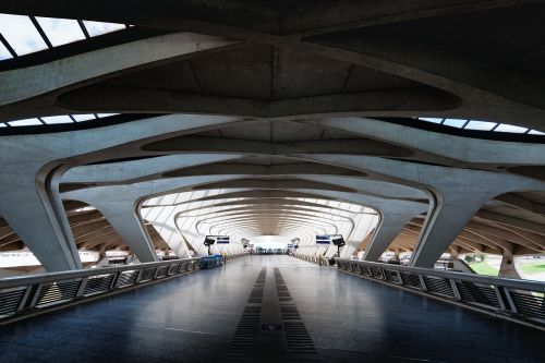 Oro Uostas, Satolas, Lyon, France, Kalatrava, Architektūra